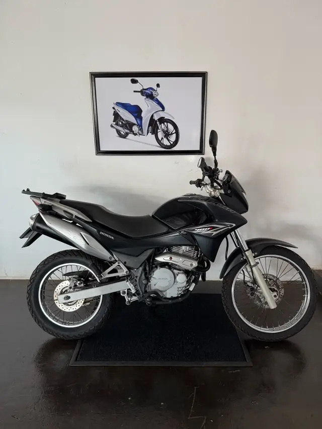Carro Honda NX 4 Falcon 2013 400i
