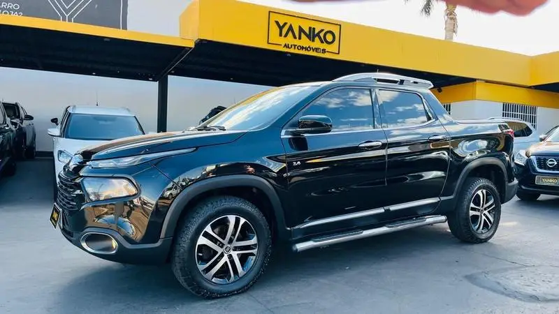 Fiat Toro Volcano 2.4 AT9 4x2 (Flex)