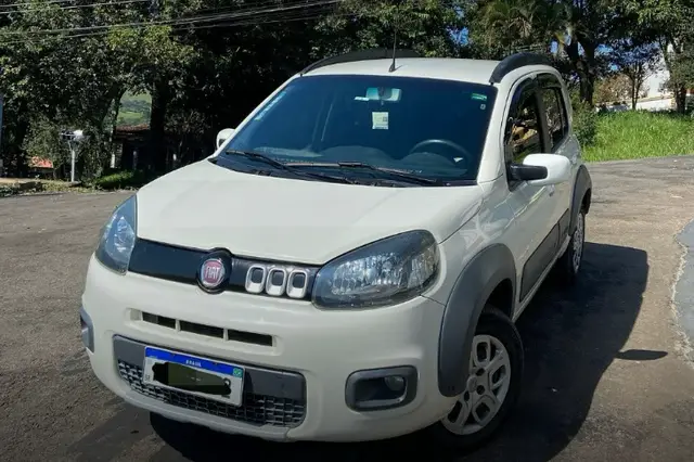 Carro Fiat Uno 2015 Way 1.4 8V (Flex) 4p