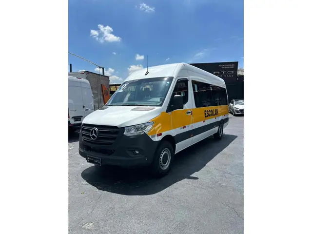 Carro Mercedes-Benz Sprinter 2025 417 VAN L.T.A. 10L Diesel (E6)