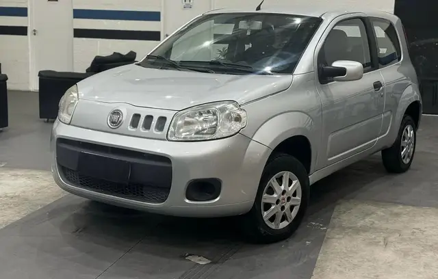 Carro Fiat Uno 2013 Vivace 1.0 8V (Flex) 2p