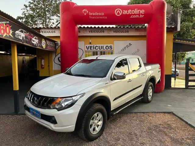 Carro Mitsubishi L200 Triton Outdoor 2021 GLS 2.4 Turbo AT 4X4