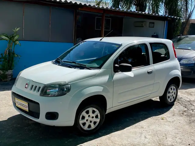 Carro Fiat Uno 2016 Vivace 1.0 8V (Flex) 2p