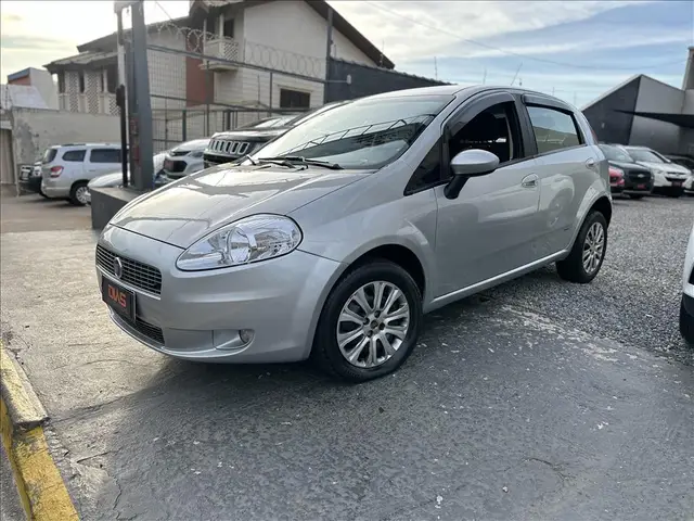 Carro Fiat Punto 2010 HLX 1.8 (Flex)