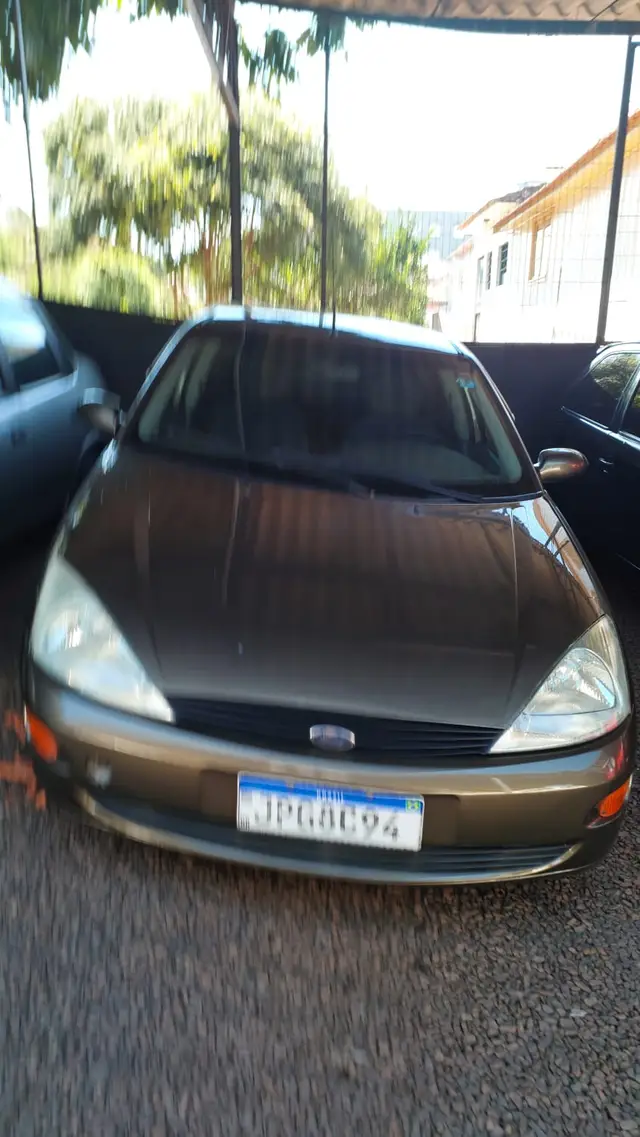 Carro Ford Focus Sedan 2001 2.0 16V