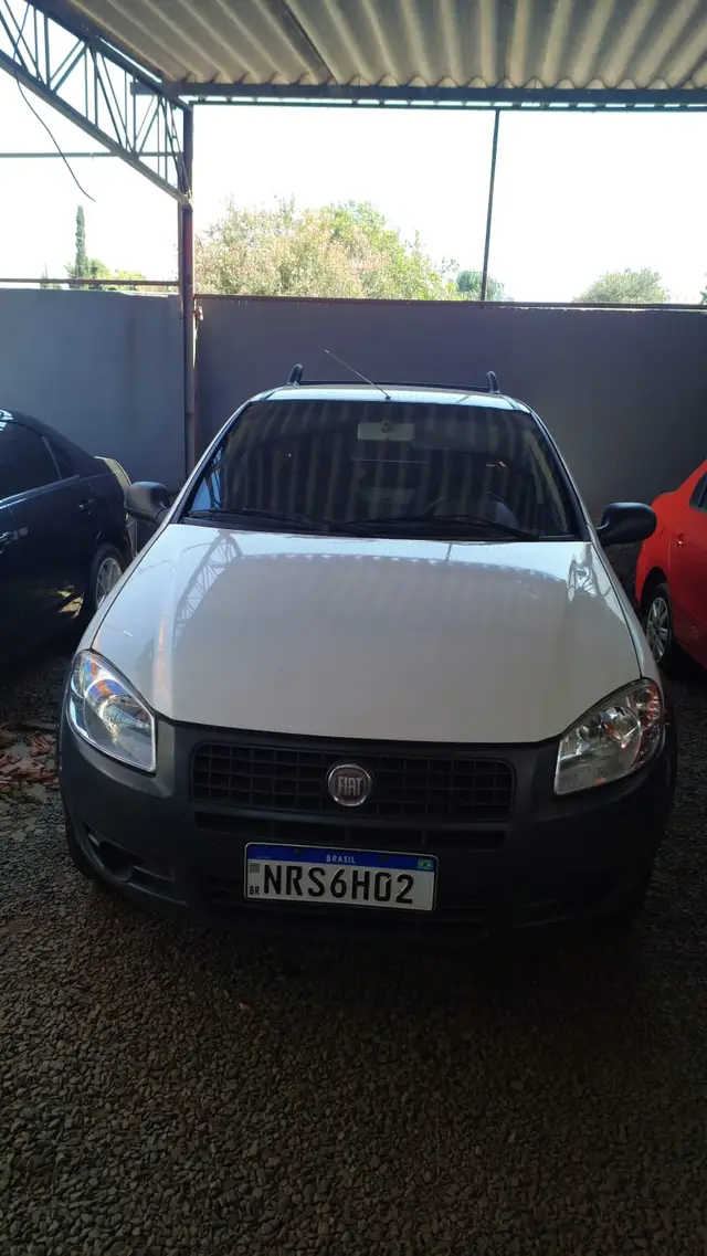 Carro Fiat Strada 2013 Working 1.4 (Flex)