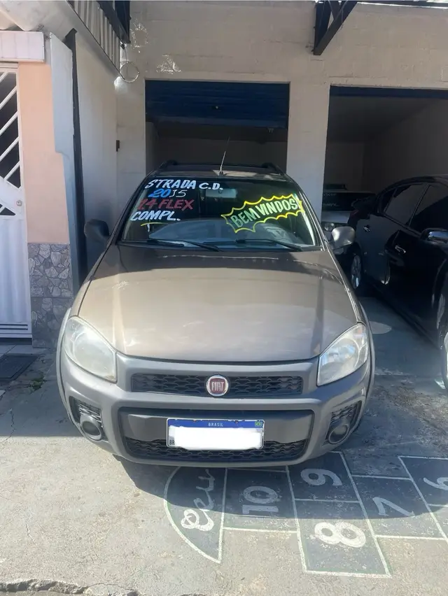 Carro Fiat Strada 2015 Working 1.4 (Flex) (Cabine Dupla)