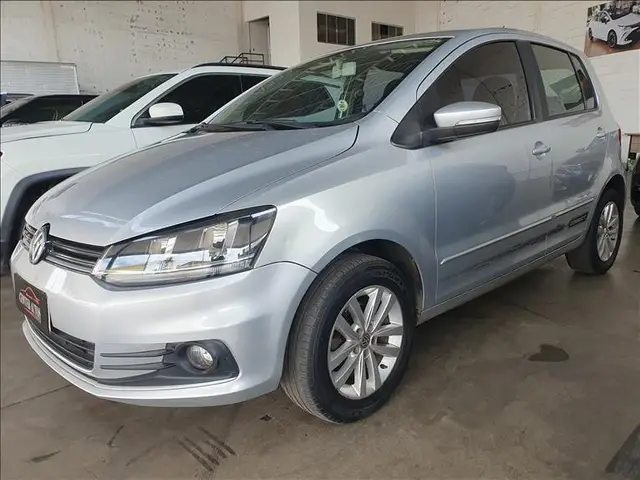 Carro Volkswagen Fox 2019 1.6 MSI Connect (Flex)