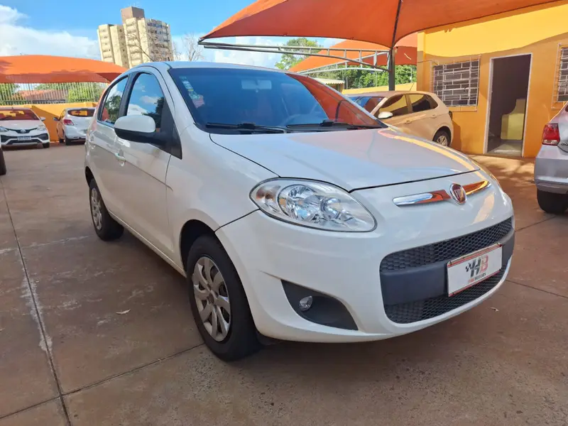 Fiat Palio Essence 1.6 16V (Flex)