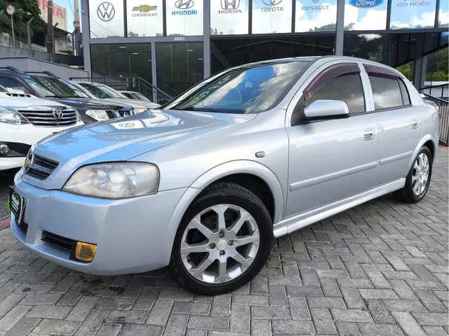 Carro Chevrolet Astra Hatch 2011 Advantage 2.0 (Flex)
