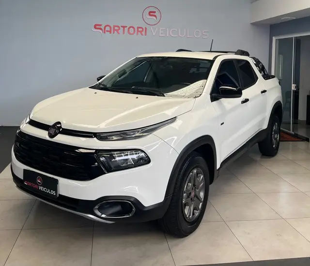 Carro Fiat Toro 2018 Freedom 2.0 diesel MT6 4x4