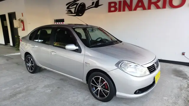 Carro Renault Symbol 2011 1.6 8V Expression Hi-Torque (flex)