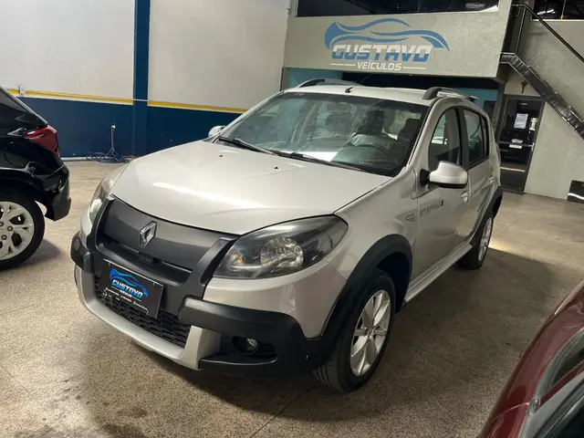 Carro Renault Sandero Stepway 2013 1.6 16V Hi-Flex (aut)