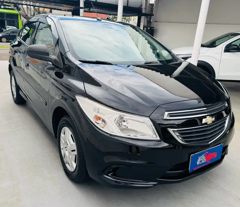 Chevrolet Onix 1.0 LT SPE/4
