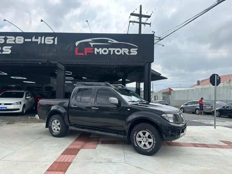 Nissan Frontier 2.5 TD CD 4x4 SV Attack (Aut)