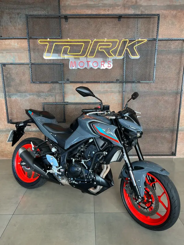 Carro Yamaha MT-03 2023 ABS