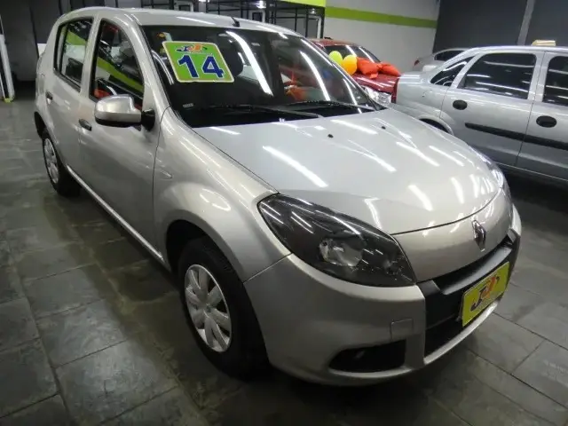 Renault Sandero Authentique 1.0 16V (flex)