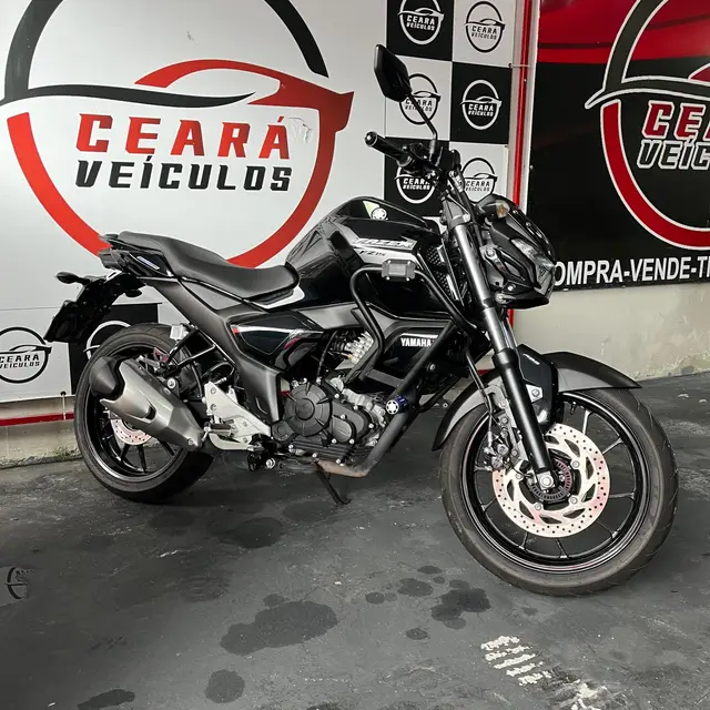 Carro Yamaha Fazer FZ15 2024 ABS