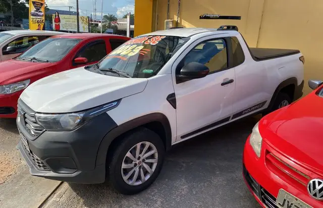 Carro Fiat Strada 2023 Endurance 1.4 Cabine Plus (Flex)