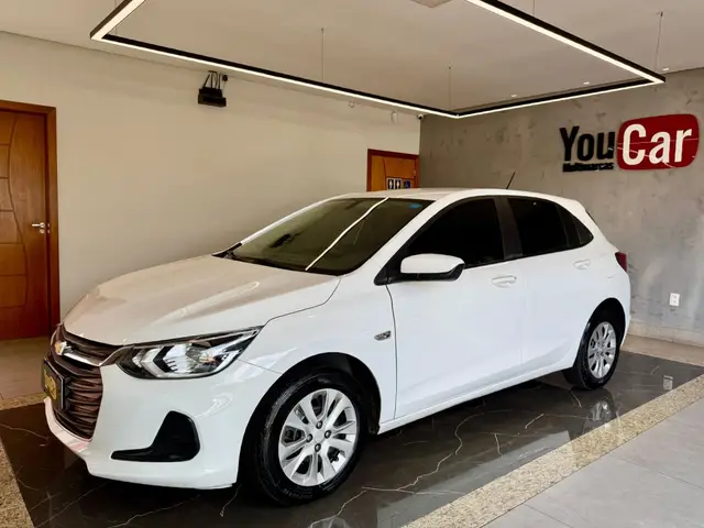 Carro Chevrolet Onix 2023 LT 1.0 Turbo