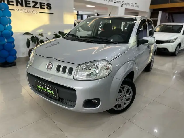 Carro Fiat Uno 2014 Vivace College 1.0 8V (Flex) 4p