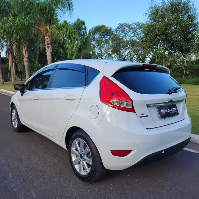 Carro Ford New Fiesta Hatch 2012 SE 1.6 16V (Flex)