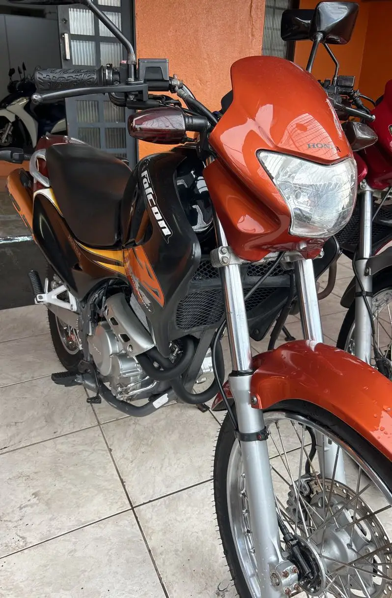 Honda NX 4 Falcon 400