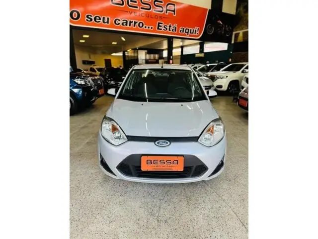 Carro Ford New Fiesta Sedan 2014 1.6 SE (Flex)