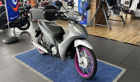 Biz 125 ES