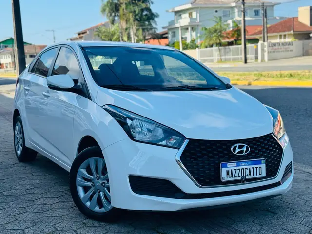 Carro Hyundai HB20S 2019 1.0 Comfort Plus (Flex)