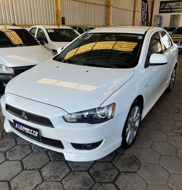 Carro Mitsubishi Lancer 2013 2.0 16V CVT (aut)
