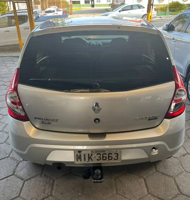 Carro Renault Sandero 2011 Expression 1.0 16V (flex)