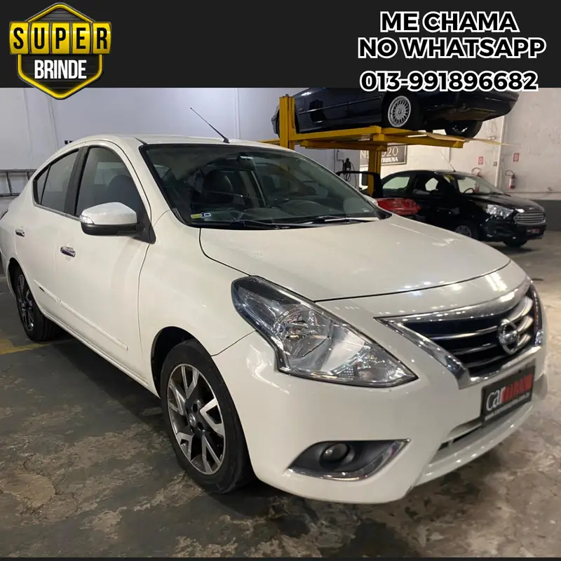 Nissan Versa 1.6 16V Unique CVT (Flex)