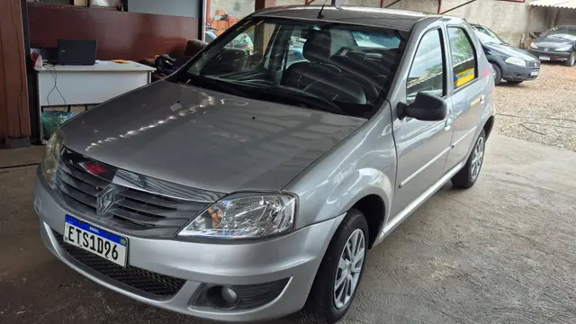 Carro Renault Logan 2011 Serie Limitada Up 1.0 16V (Hi-Flex)