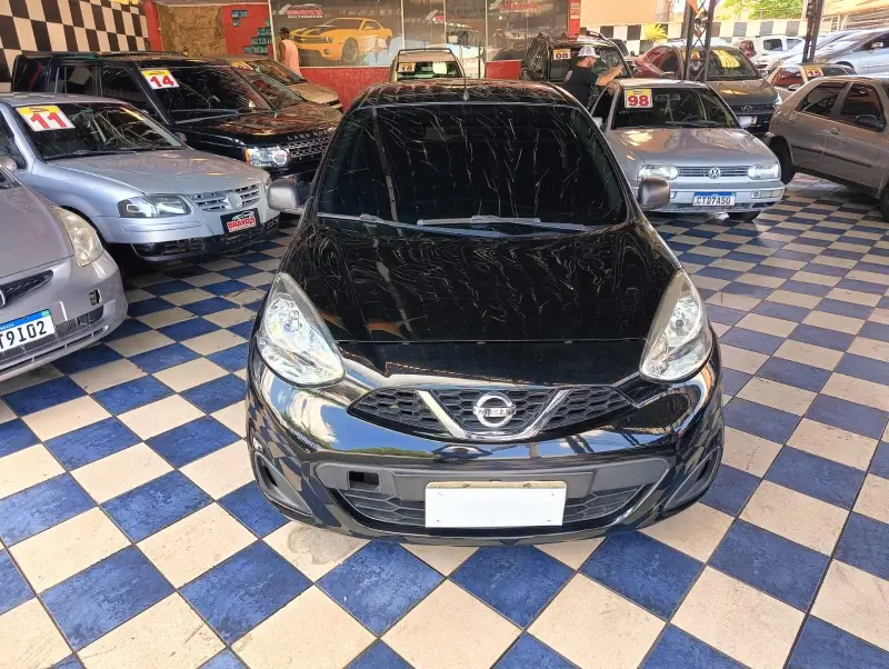 Nissan March 1.0 12V S (Flex)