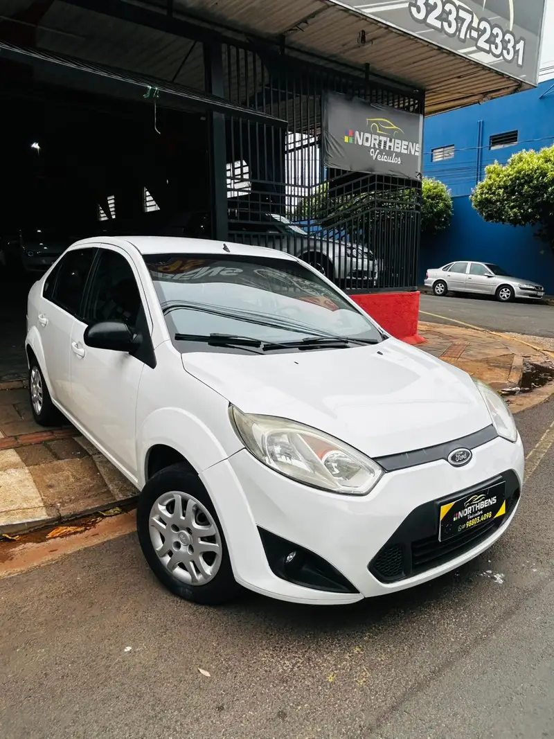 Ford Fiesta Sedan 1.6 (Flex)