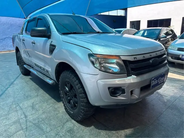 Carro Ford Ranger Cabine Simples 2013 Ranger 2.5 CS XLS 4x2 (Flex)