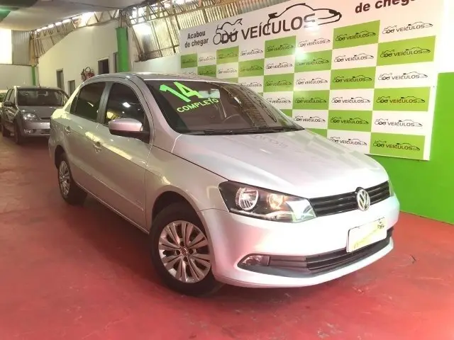 Carro Volkswagen Voyage 2014 1.0 TEC (Flex)