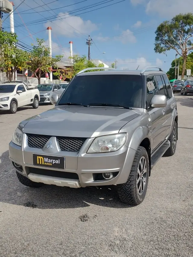 Carro Mitsubishi Pajero TR4 2014 2.0 16V 4X4 (Flex) (Aut)