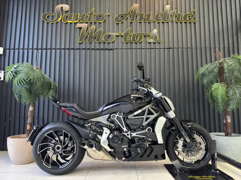 Ducati Diavel 1260S