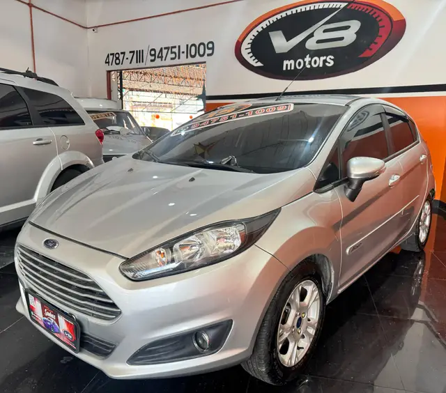 Carro Ford Fiesta Hatch 2015 1.6 (Flex)