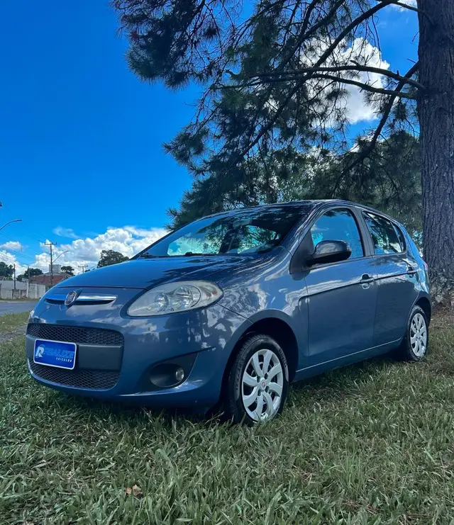 Carro Fiat Palio 2013 Attractive 1.4 8V (Flex)