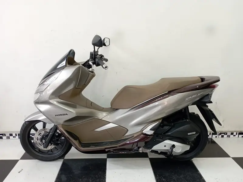 Honda DLX
