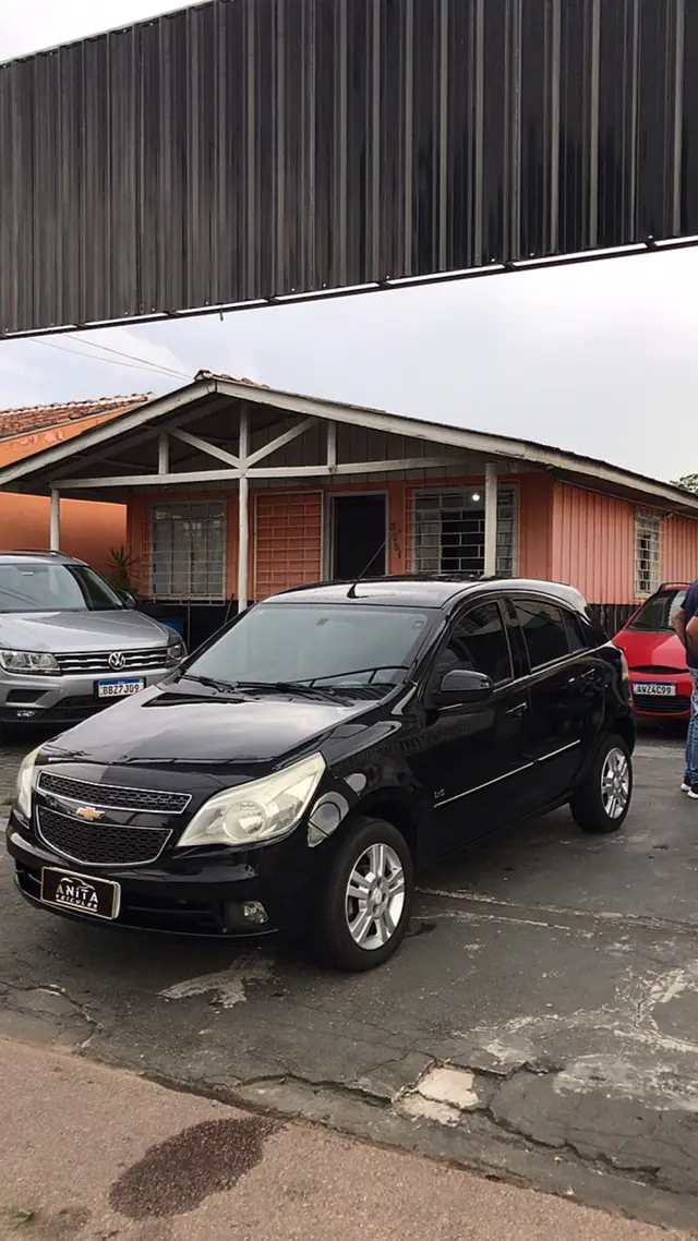 Carro Chevrolet Agile 2011 LTZ 1.4 8V (Flex)