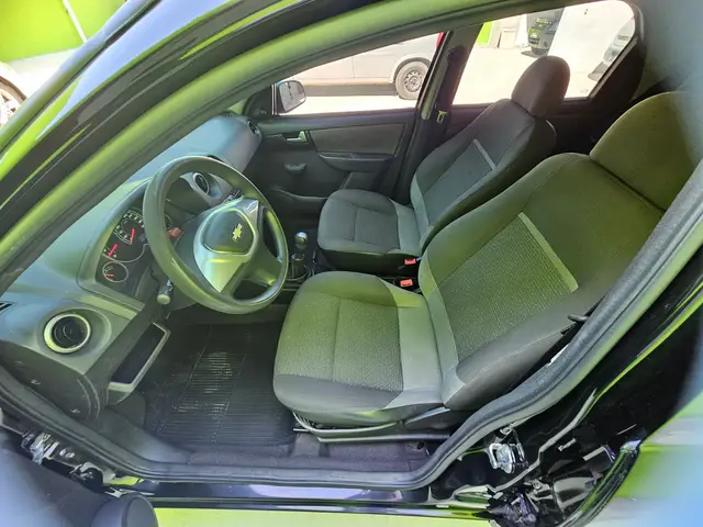 Carro Chevrolet Celta 2013 LT 1.0 (Flex)