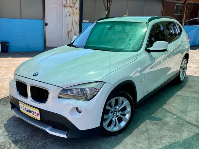 Carro BMW X1 2012 2.0 sDrive18i Top (Aut)