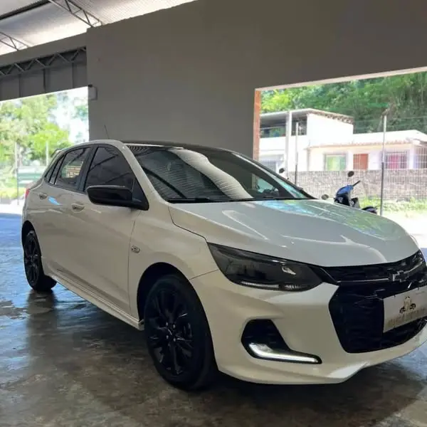 Carro Chevrolet Onix 2023 RS 1.0 Turbo (Aut.)