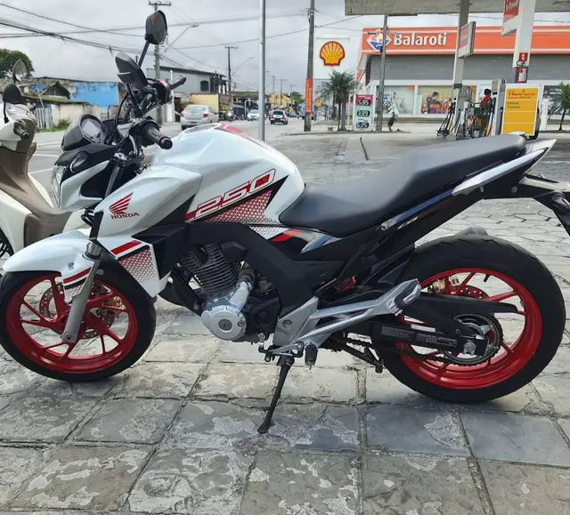 Moto Honda CB 250F Twister 2022 ABS