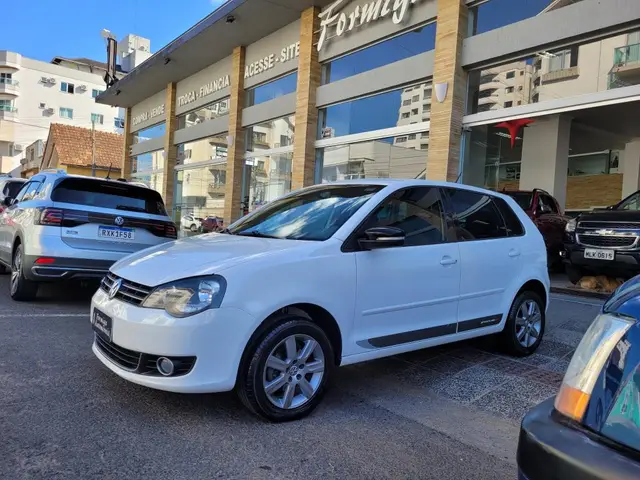 Carro Volkswagen Polo 2013 Hatch. Sportline 1.6 8V (Flex)