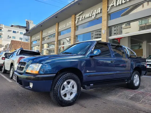 Carro Chevrolet S10 Cabine Simples 2003 S10 4x2 2.4 MPFi (Cab Simples)